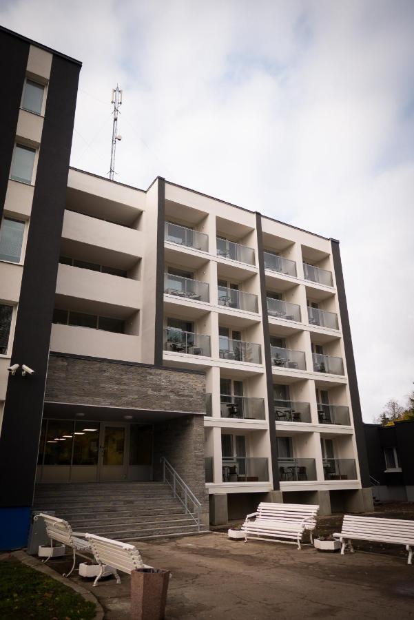 Liivarand Hotel Нарва-Йыэсуу Экстерьер фото