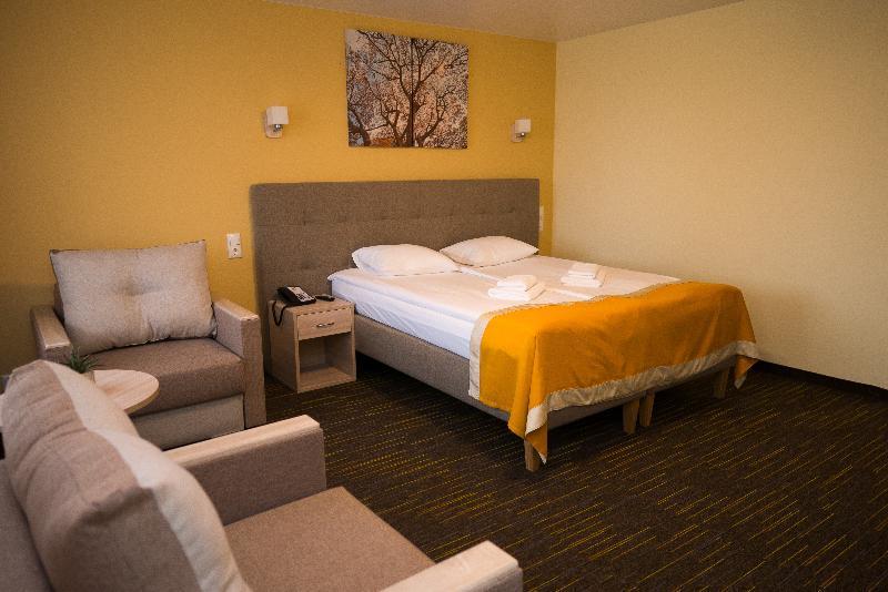 Liivarand Hotel Нарва-Йыэсуу Экстерьер фото